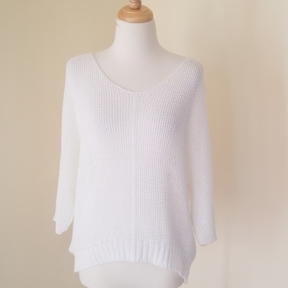 CARINA RICCI Size L white knit V neck sweater